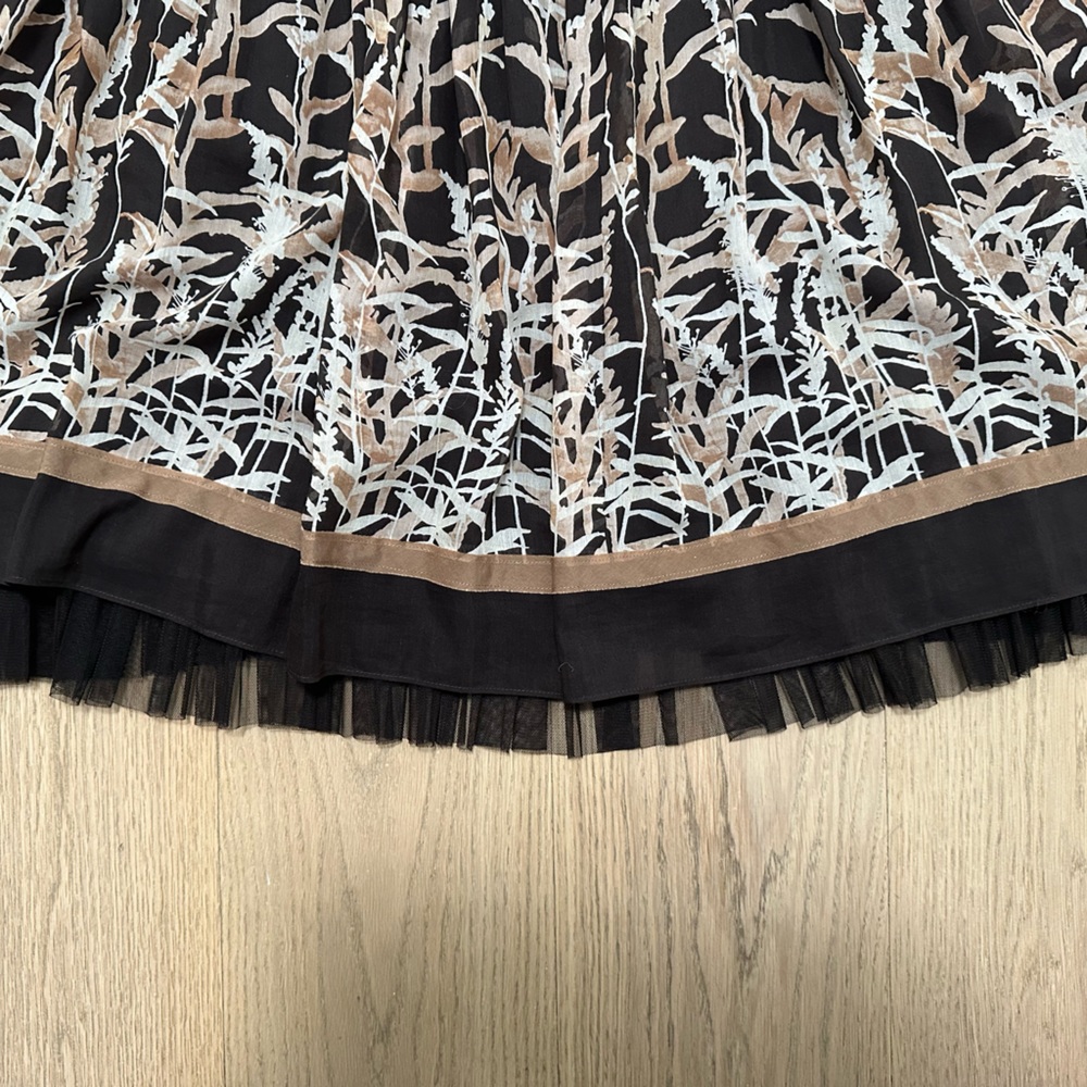 BCBG | Brown Floral Party Dress| Size 6 - Picture 9 of 9